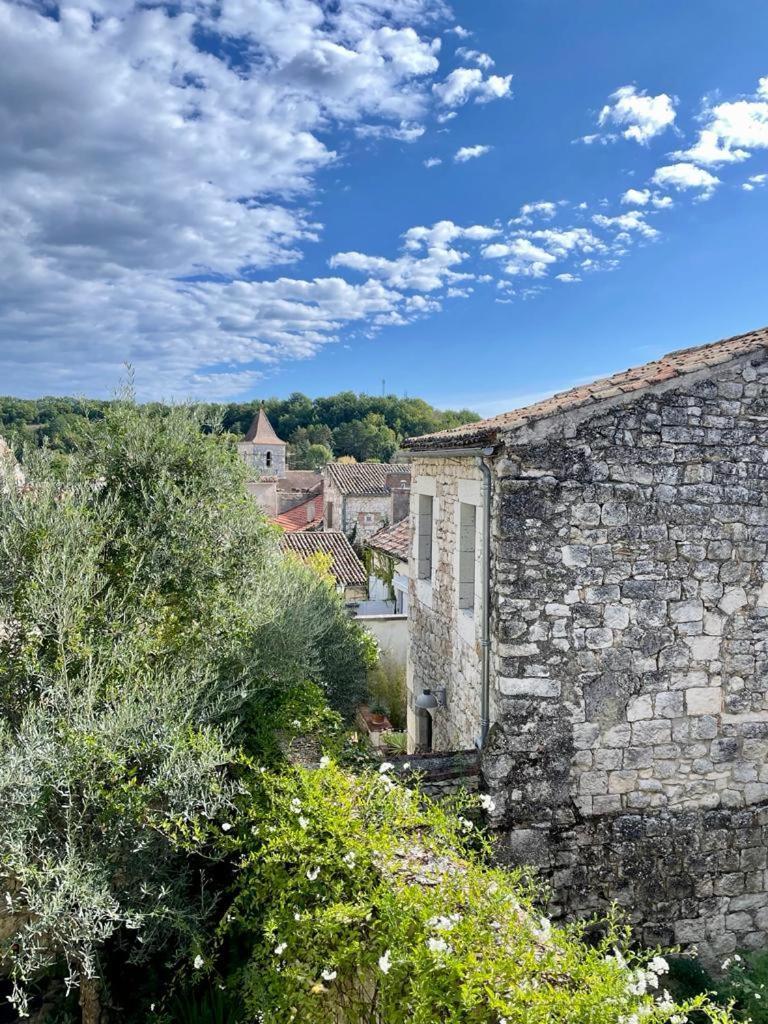 Le Coucou Montcuq Bed and Breakfast Buitenkant foto